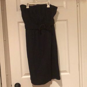 Strapless black dress with belt